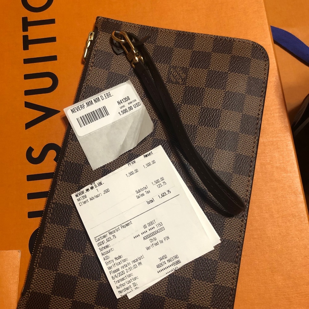 Louis Vuitton pouch MM GM